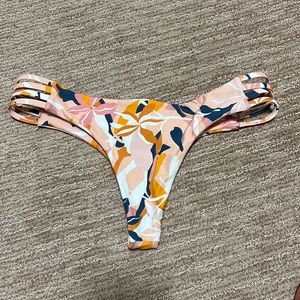 Midori bikini bottoms